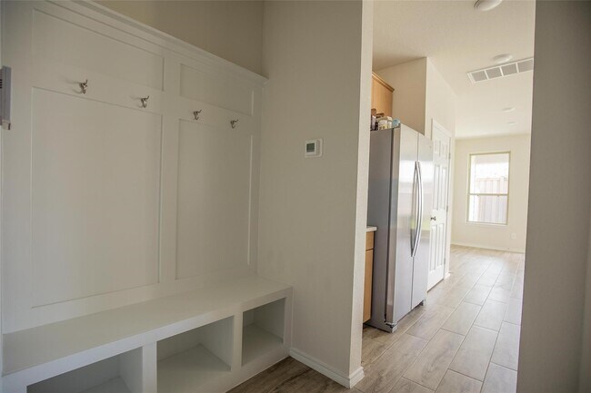 Building Photo - 10412 Marston Vineyard Dr
