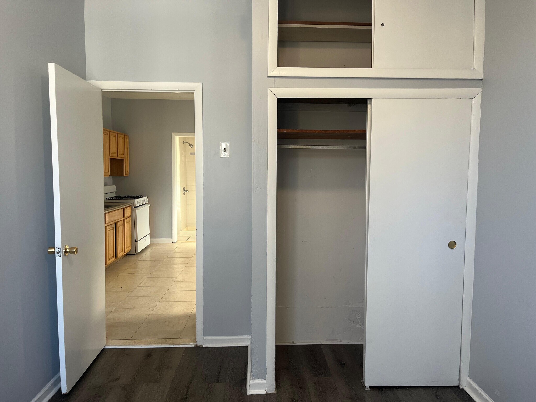 Building Photo - 41 W 54th St