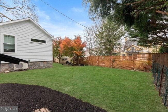 Building Photo - 209 Merion Ave