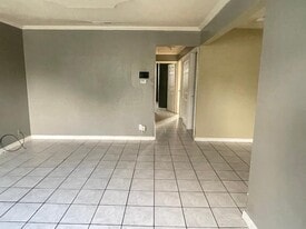 Building Photo - 669 Adagio Way