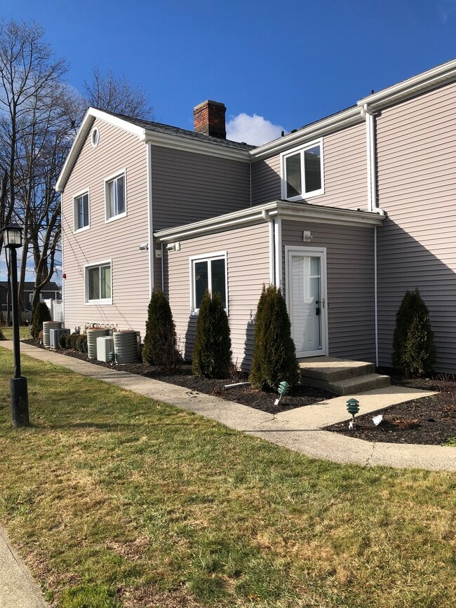 Building Photo - 184 Kings Hwy