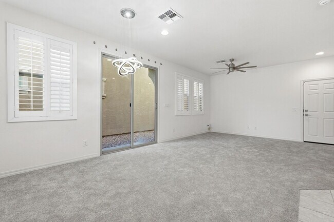 Building Photo - 1647 S 83rd Pl