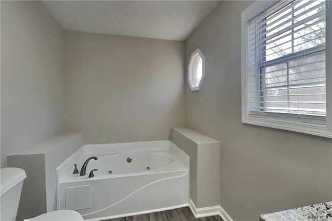 Building Photo - 5208 Keystone Ct