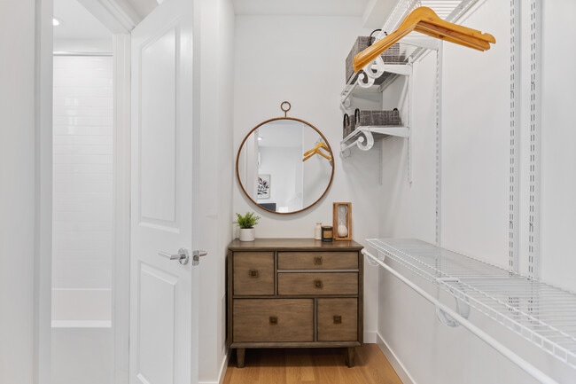 Walk-in closets - 1652 W Roscoe St