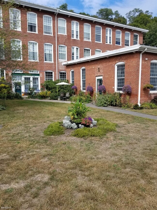 1 br, 1 bath Condo Falls Mill 150 Yantic St Norwich CT 06360