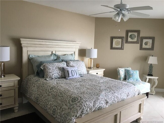 Building Photo - 9600 S Ocean Dr