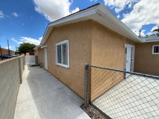 Building Photo - 4 Bedroom Single Story Home Available Near Tramway Blvd NE & Lomas Blvd NE!