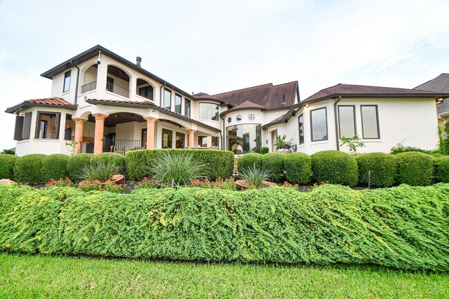 Building Photo - 12316 Oak Bend Cir