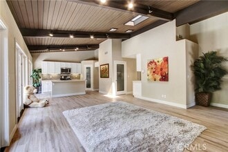 Building Photo - 10446 Alta Loma Dr