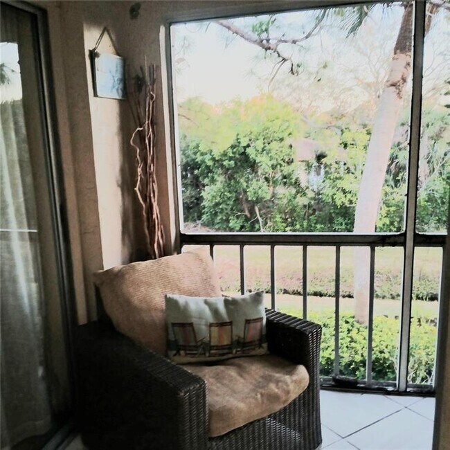 Building Photo - 7143 Wood Creek Dr