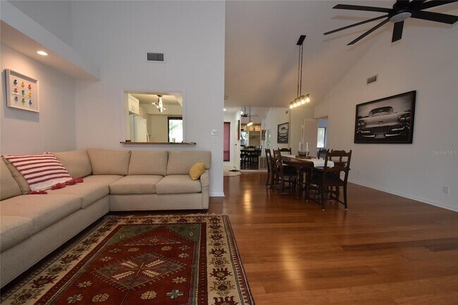 Building Photo - 1608 Bayhouse Point Dr