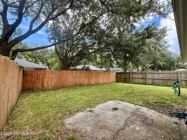 Building Photo - 509 Camelia St