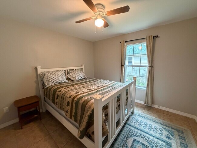 Building Photo - 138 Adams St