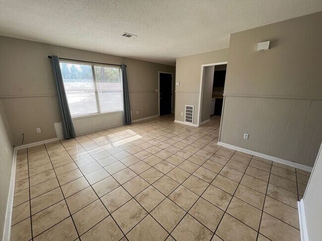 Building Photo - Gulf Breeze - Green Briar Estates - 1 bedroom, 1 bathroom