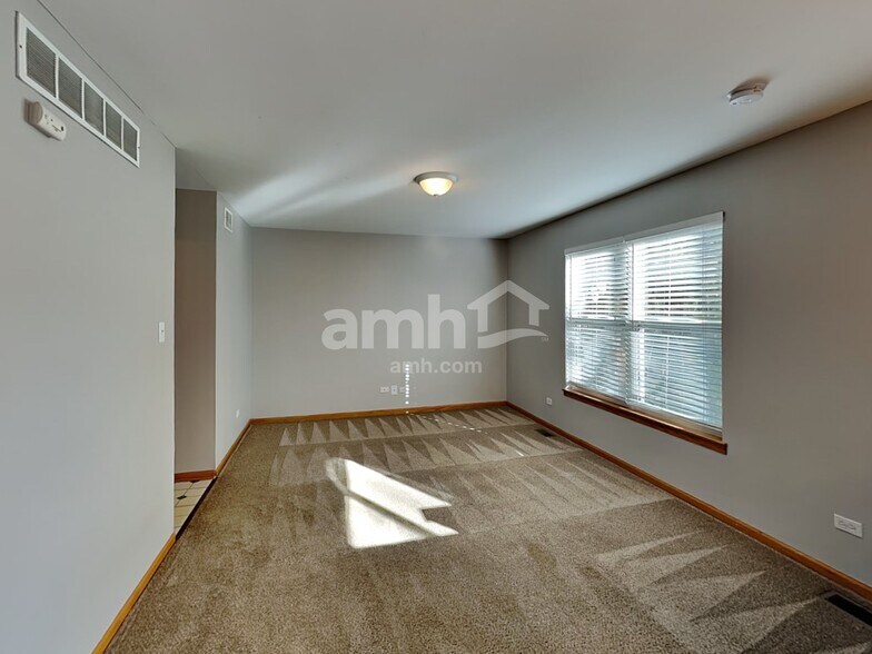 Building Photo - 4514 Skylark Ln