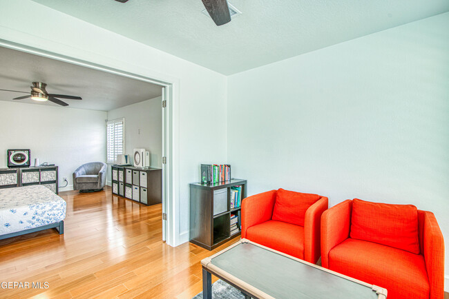 Building Photo - 6205 Brisa Del Mar Dr