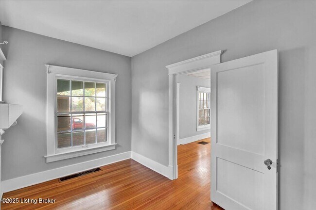 Building Photo - 2059 Alta Ave