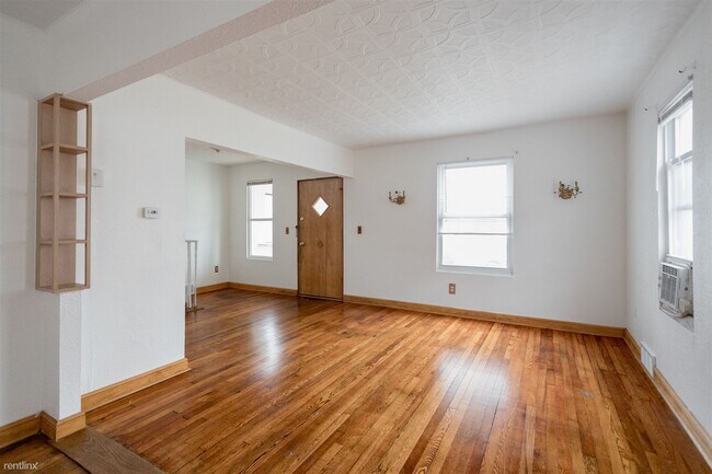 Building Photo - 2 br, 1 bath House - 3080 Goodson St Singl...