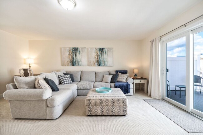 Primary Photo - 128 Ashworth Ave