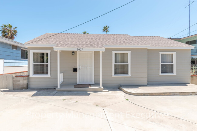 Primary Photo - 3 Bedroom, 1 Bath House near Mission Bay &...