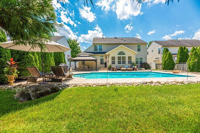 Building Photo - Beautiful 4-Bedroom Colonial in Walkersville