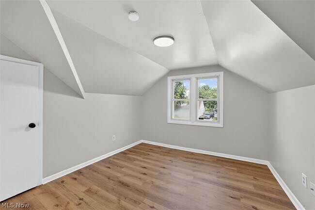 Building Photo - 13776 Shady Oak Blvd