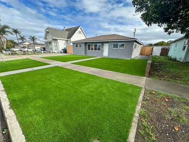 Building Photo - Updated 4BR Home in Lompoc with Spacious Yard — Move-In Ready!