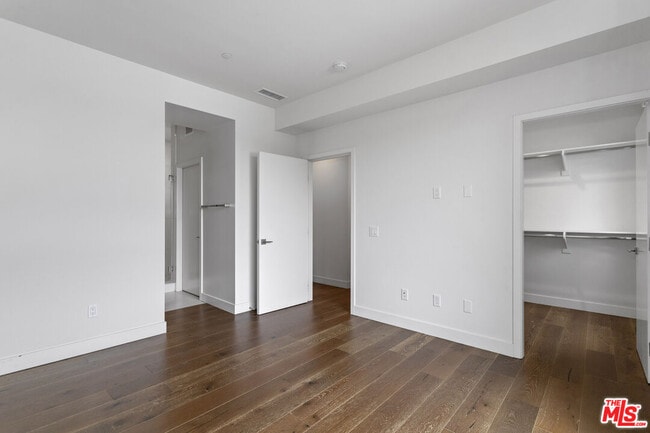 Building Photo - 1912 Liberty Ct