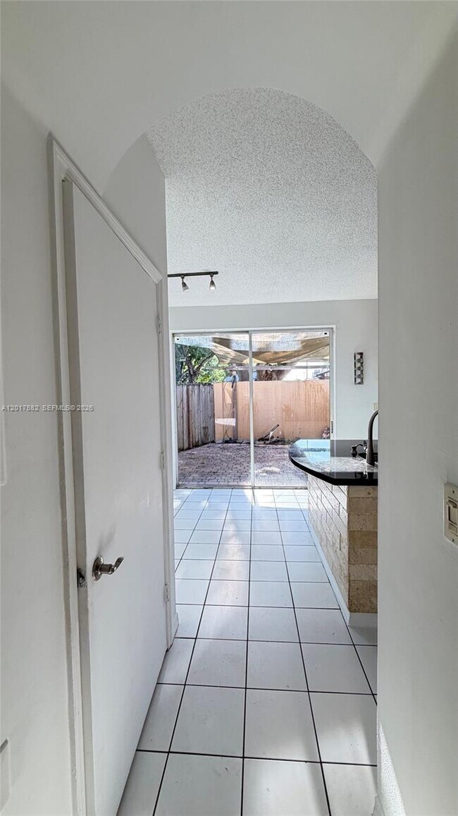 Building Photo - 8735 SW 152nd Ave