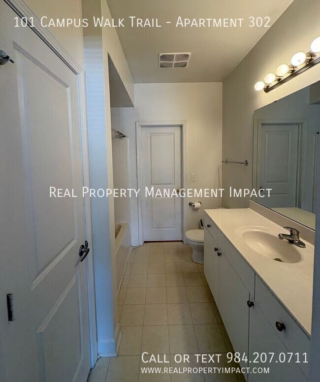 Building Photo - 101 Campus Walk Trl