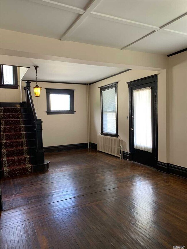 Building Photo - 2134 Jackson Ave