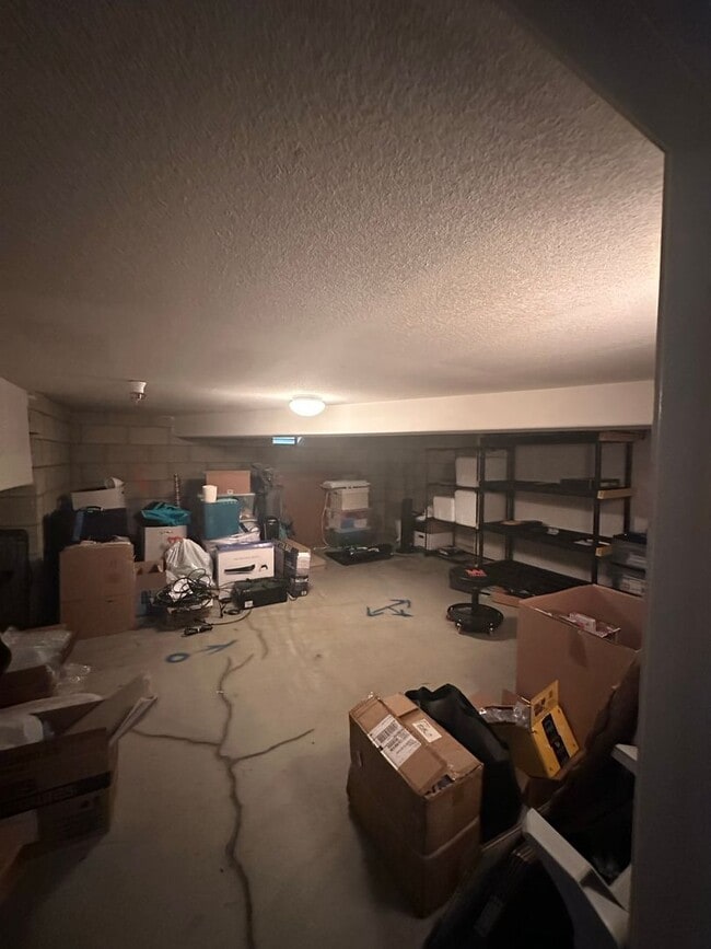 Building Photo - Stunning 3-Bedroom, 2.5-Bath Townhome in the Heart of Torrey Highlands – A Must-See!