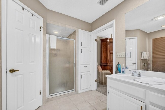 Building Photo - 3203 Tealwood Pl