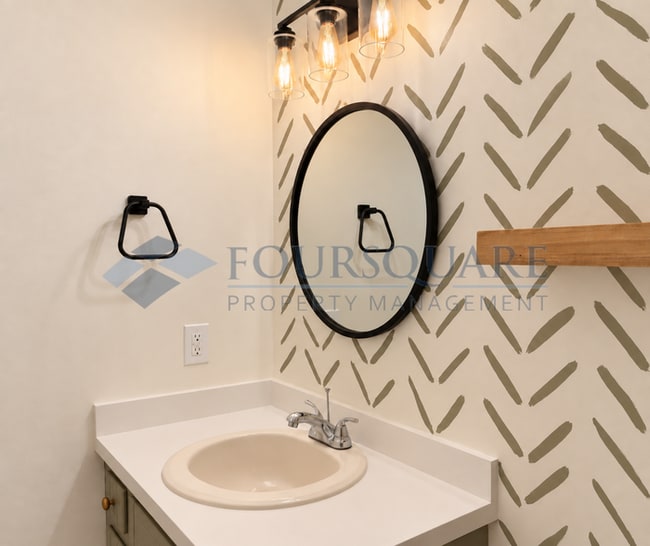 Building Photo - Charming Ranch Home with Large Deck, & Fenced Yard in Raleigh, NC