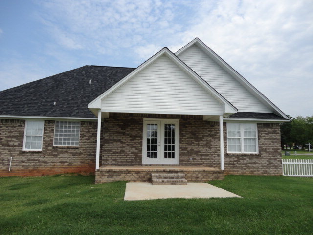 Building Photo - Beech Creek-Close to Shaw AFB