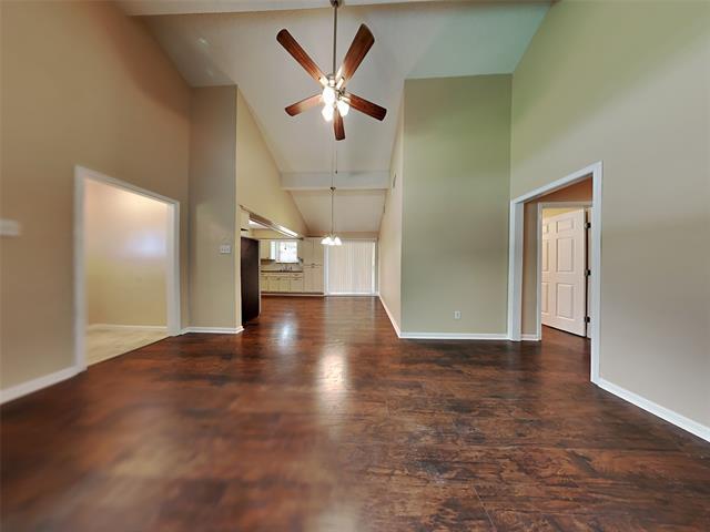 Building Photo - 3411 Old Oaks Dr