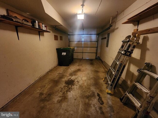 Building Photo - 152 Wedgefield Dr