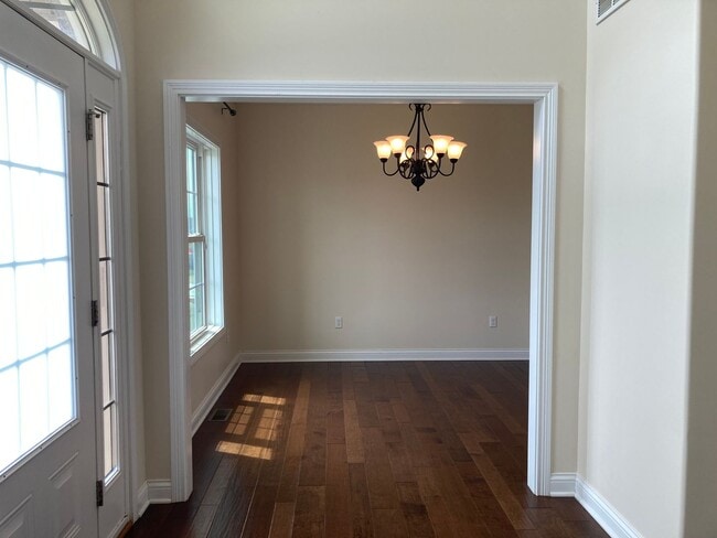 Building Photo - 108 Carriage Hills Ln