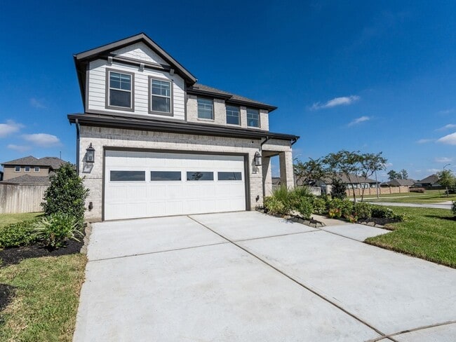 Building Photo - 13210 Wood Leaf Pk