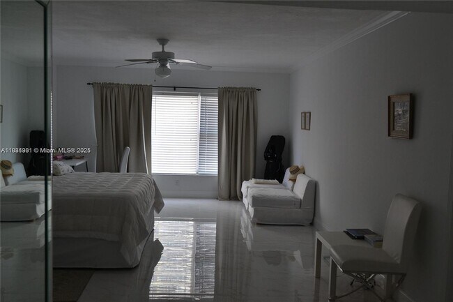 Building Photo - 3850 Galt Ocean Dr