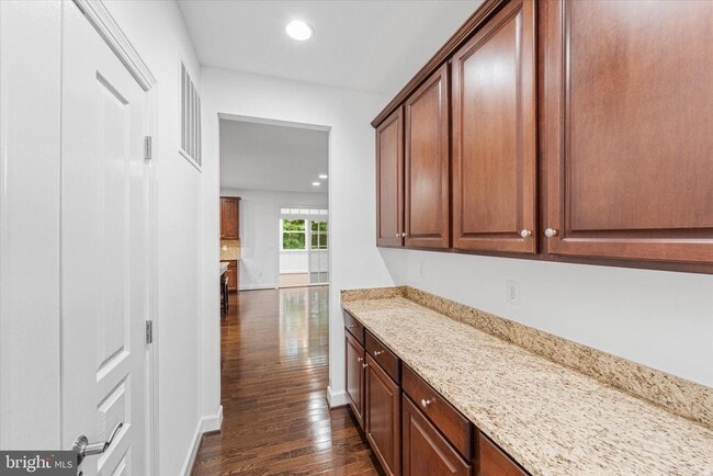 Building Photo - 8901 Hargrove Ct