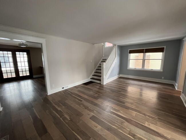 Building Photo - 40 McKinley Ave
