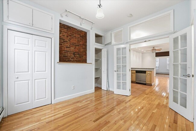 Building Photo - 155a Sherman Ave