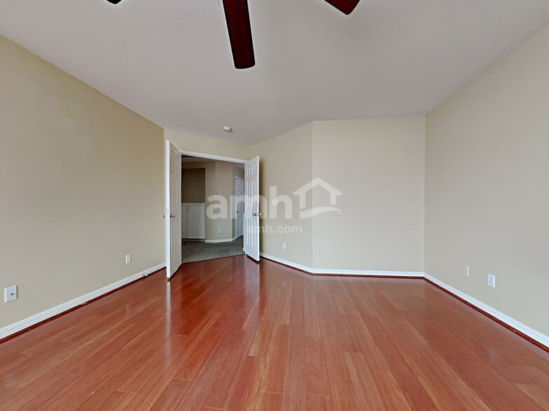 Building Photo - 8443 Chinook Candy Ct