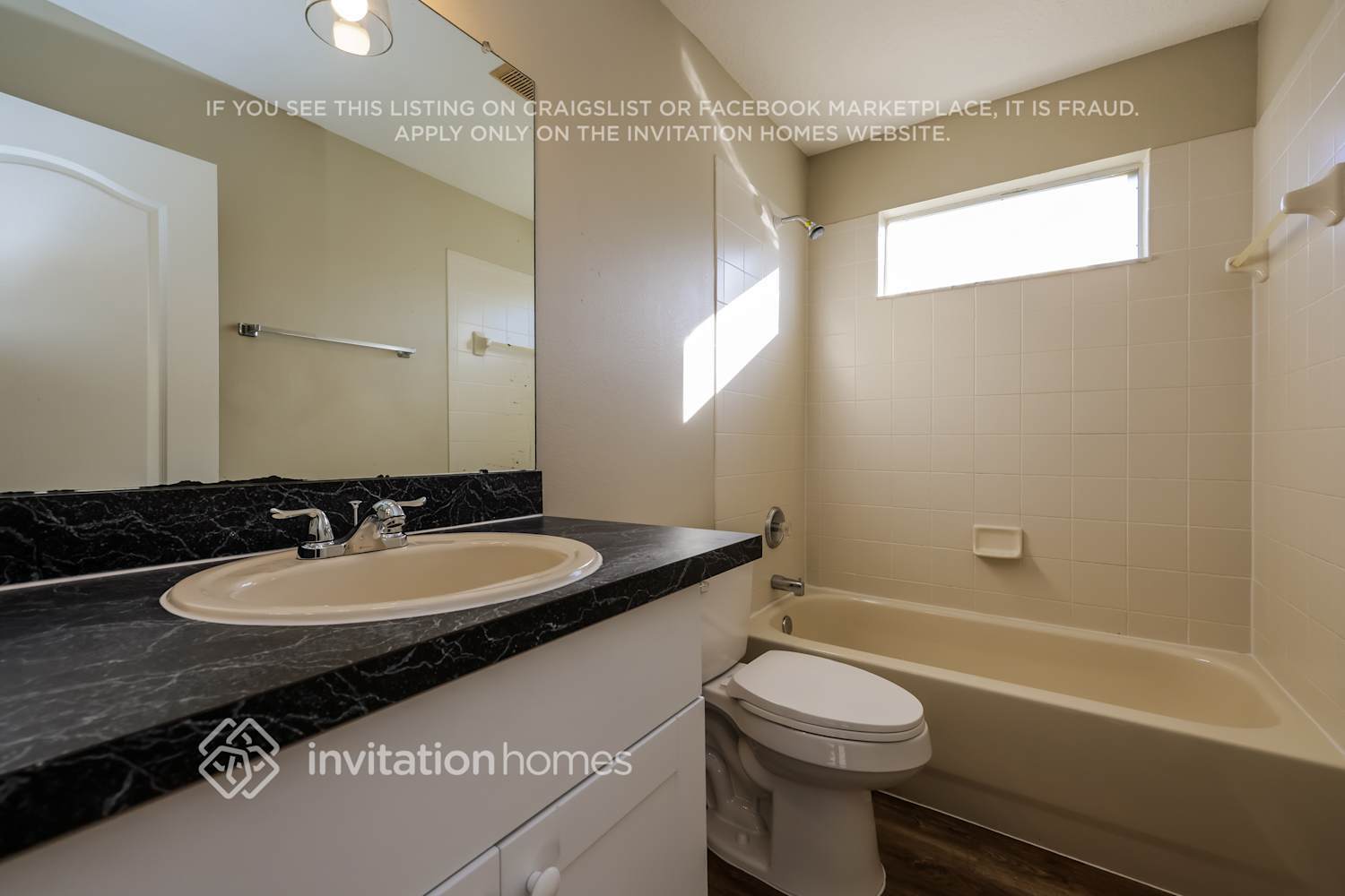 Building Photo - 11504 Village Brook Dr