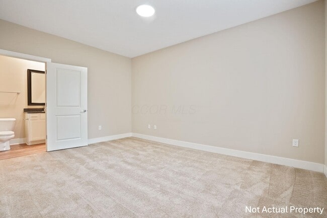 Building Photo - 5677 Laurel Pine Ln