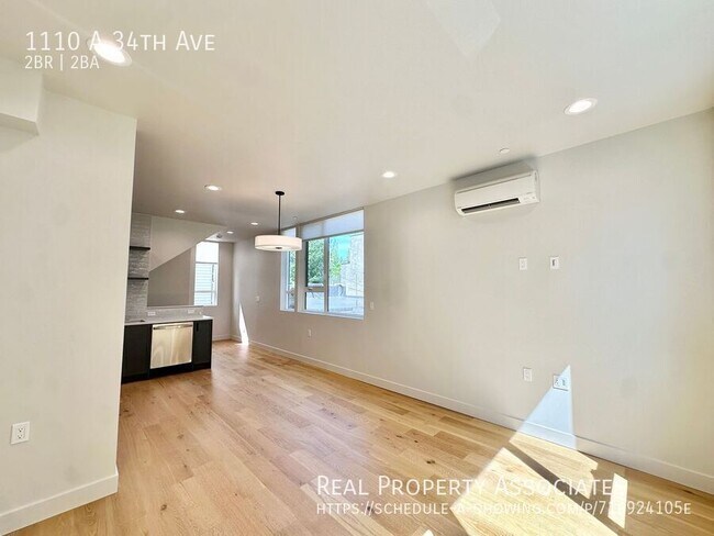 Building Photo - 1110A 34th Ave
