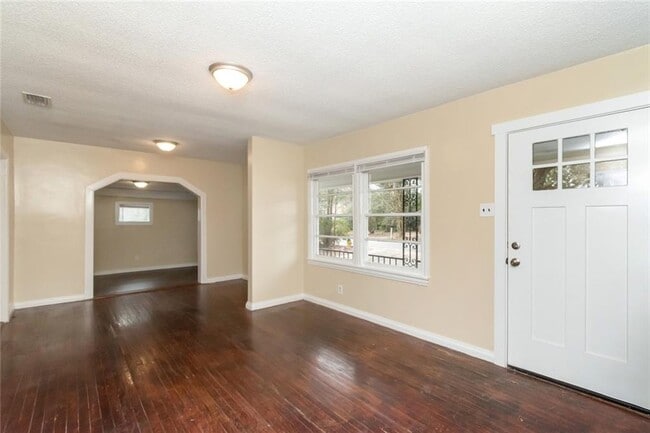 Building Photo - 112 Shell Rd Pl