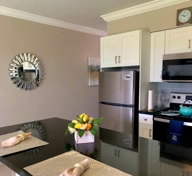 Building Photo - 300 Duck Key Dr