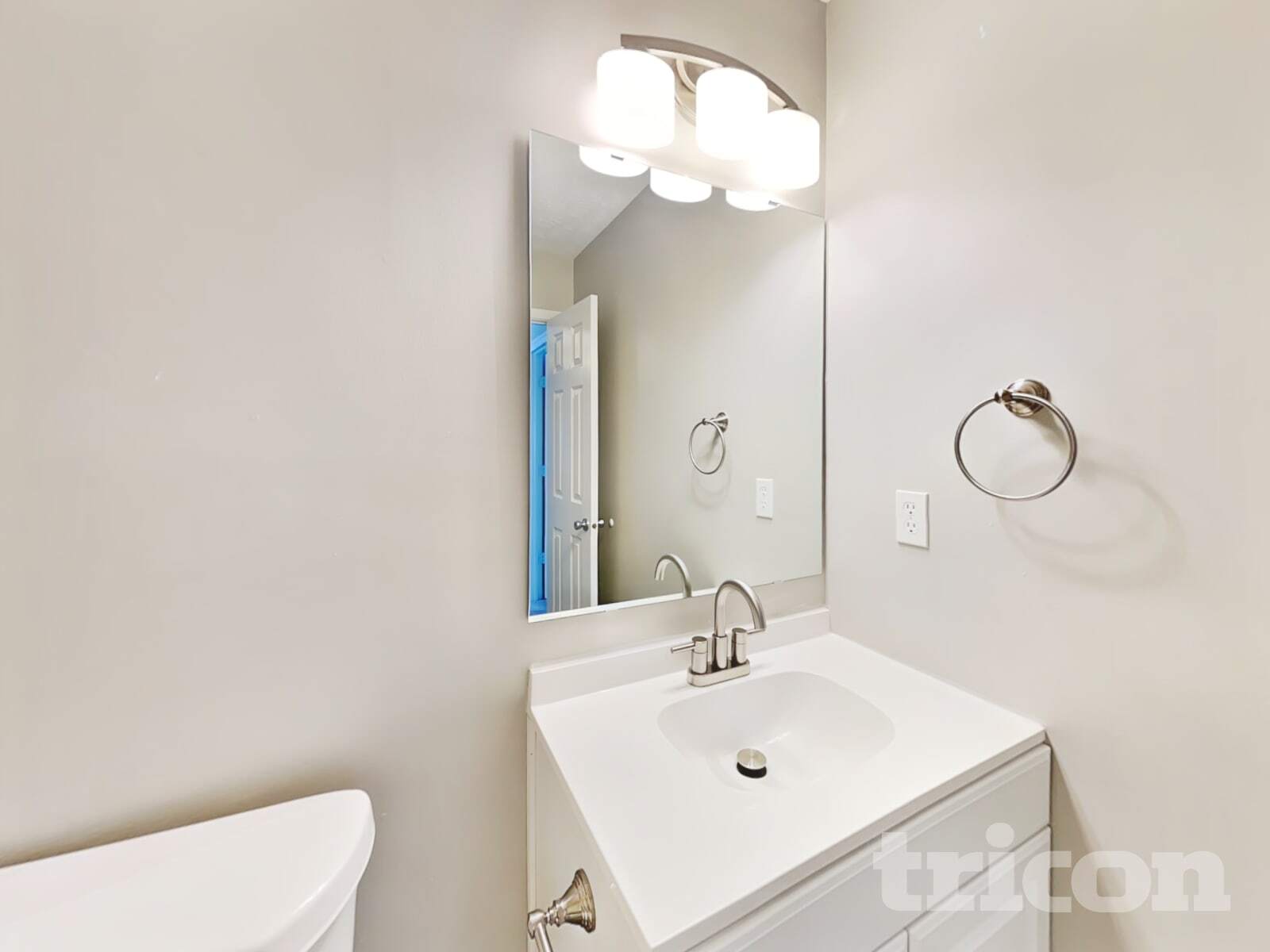 Building Photo - 6633 Dunsdin Dr